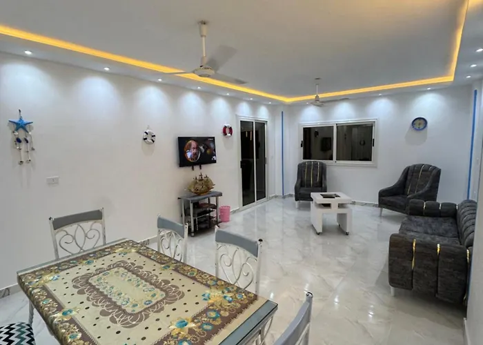 شقه لك ب الكامل فندقي Apartment *
